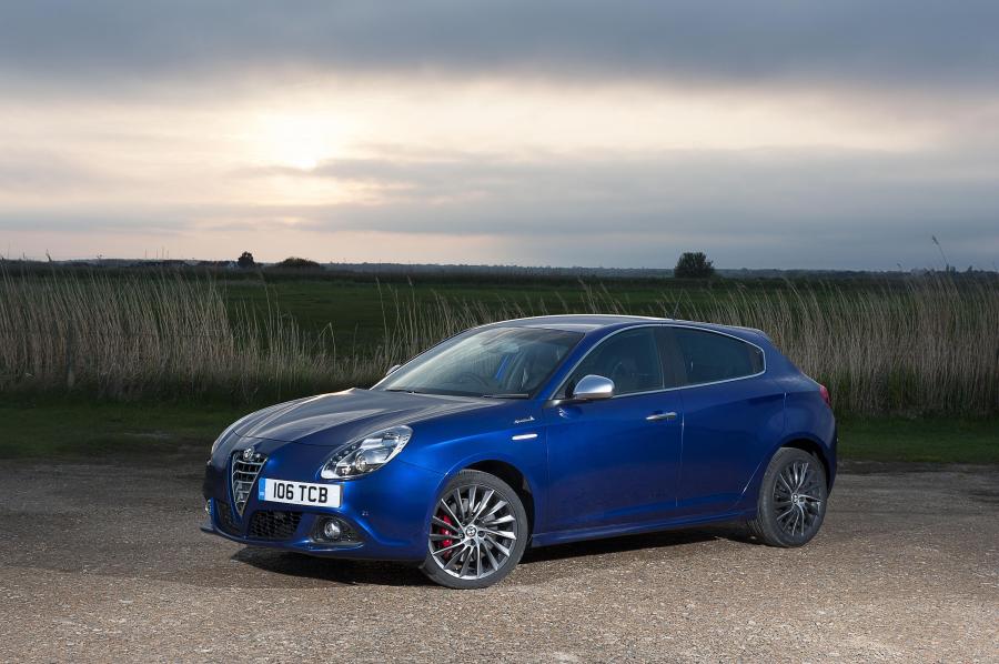  Alfa Romeo Giulietta Sportiva (940) 2014 года  (UK) (фото 28 из 48)